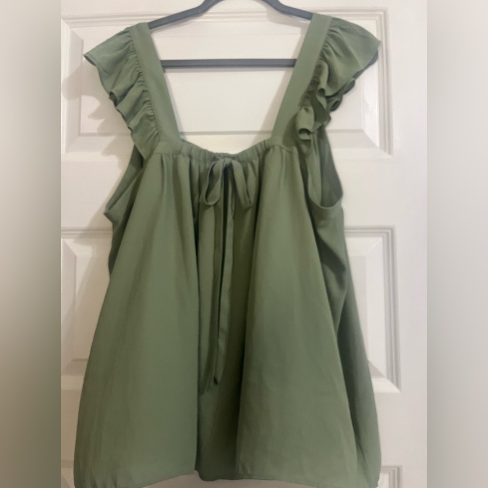 NWOT Loft Ruffle Tank - Picture 3 of 4